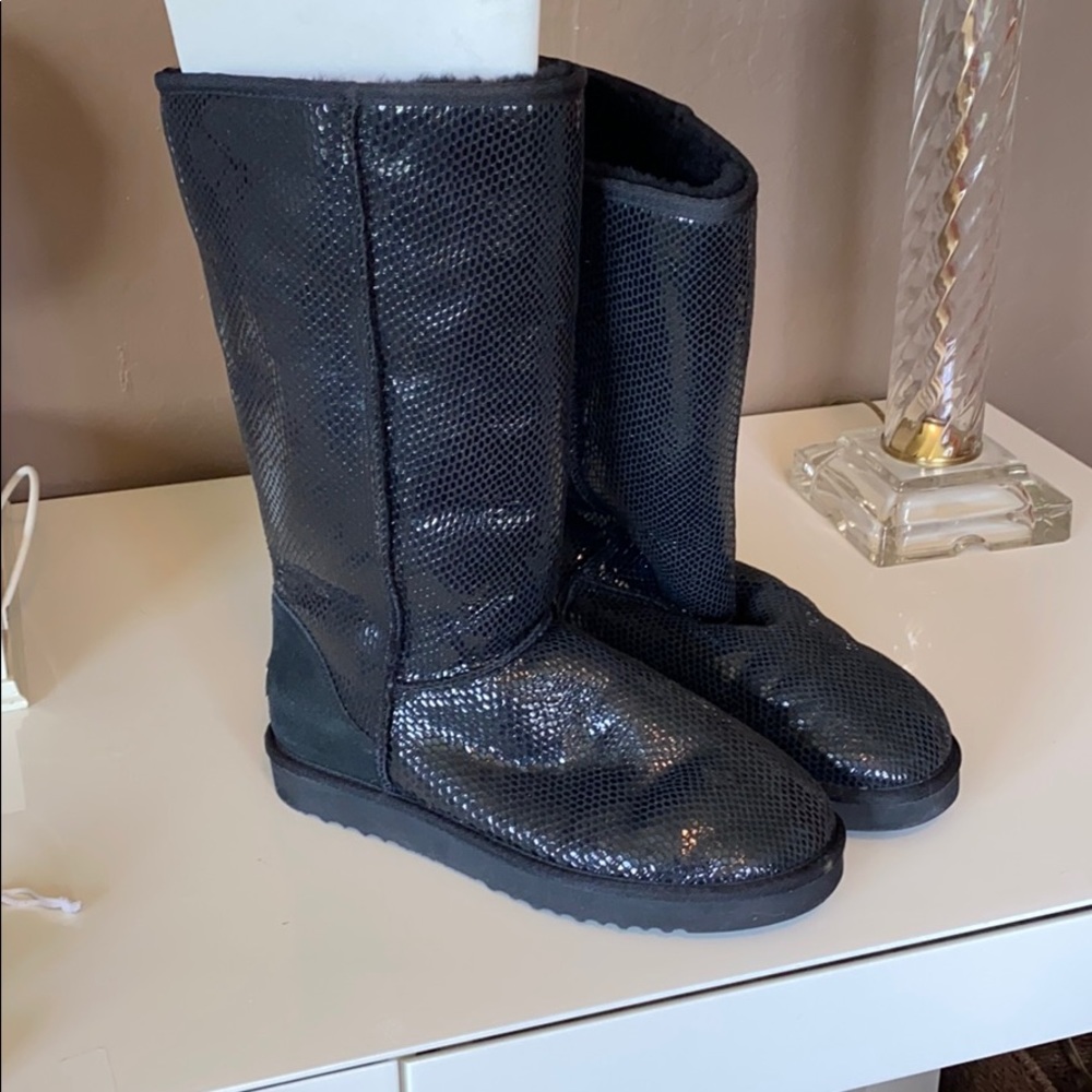 Sparkled Black Tall Uggs